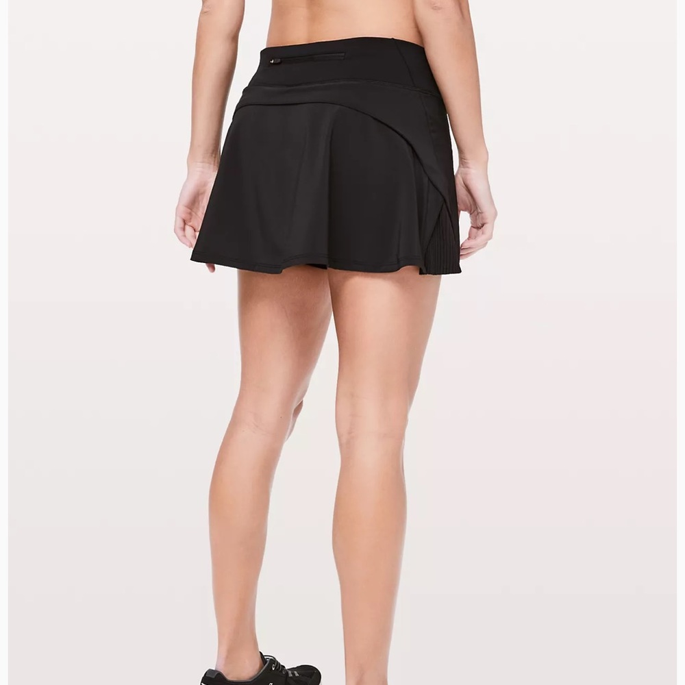 Lululemon Athletic Skirt PLAY OFF THE PLEATS SKIRT 13"│Lululemon athletic Size 2